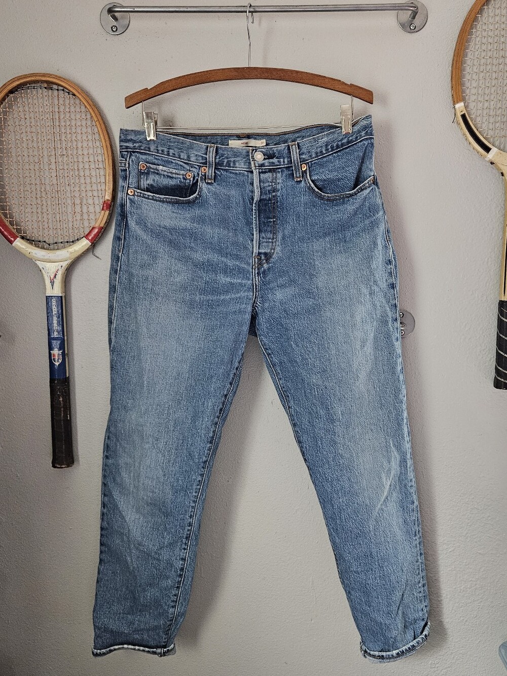 Levi’s Premium Wedgie Straight Jeans Medium Wash Blue 31